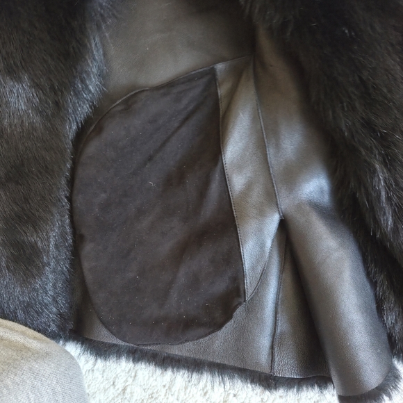 Theory Toscana Reversible Shearling and Leather Coat P Like New - Picture 6 of 8